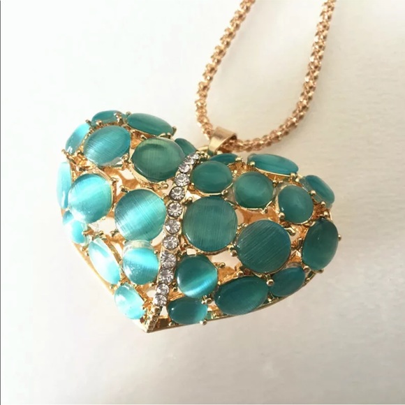 Crystal Heart Necklace - Picture 1 of 2